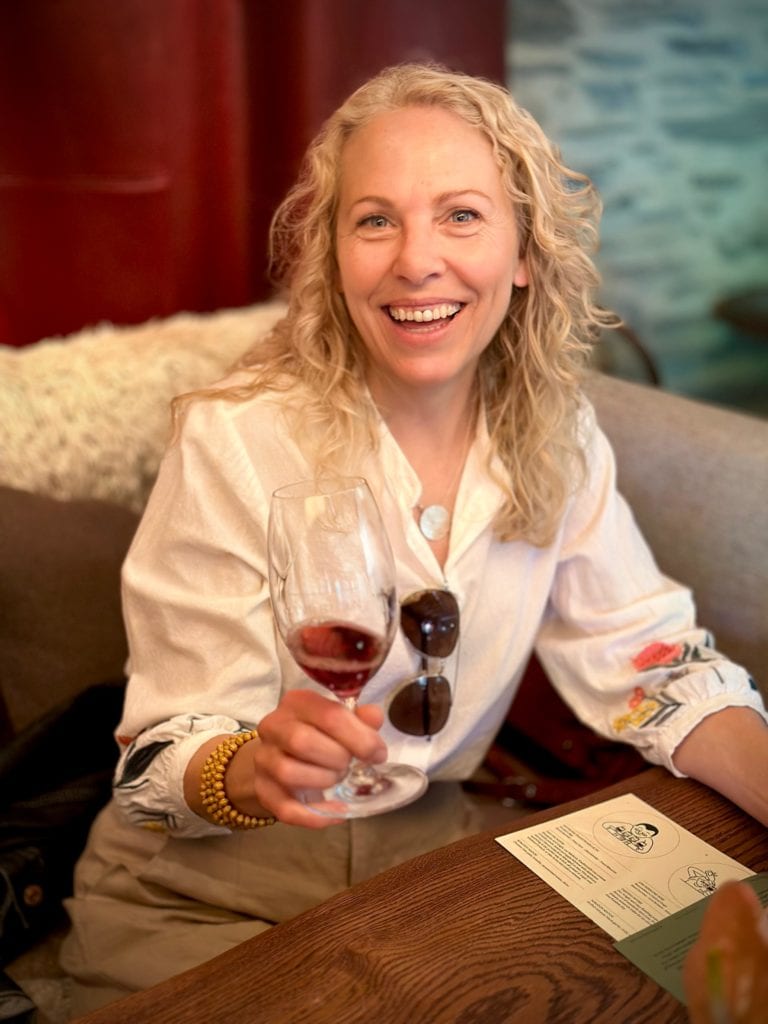 queenstown-wine-trail-Maryann-wine-guide